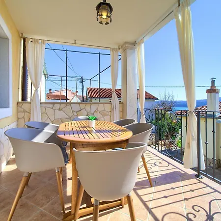 With A Beautiful Sea View - Kate****