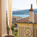 With A Beautiful Sea View - Kate**** *